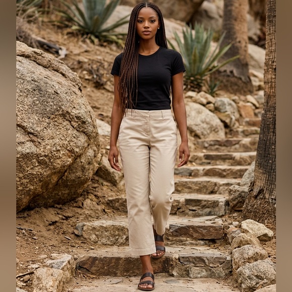 LOFT Pants - EUC LOFT SZ 10 Khaki cropped flat front stretch pants/waist 31”